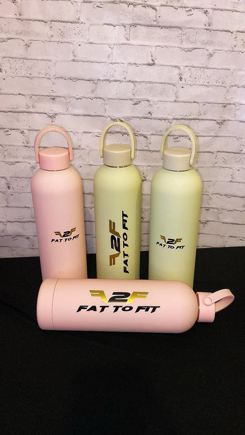 Stainless steel water bottle